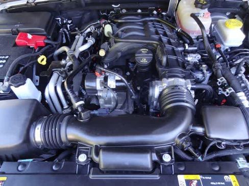 Used 2021 Jeep Wrangler Unlimited Sport AWD/4WD image 30