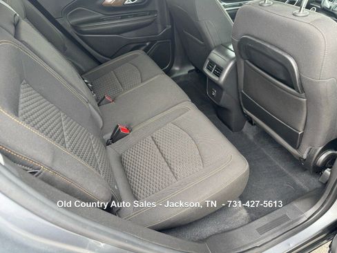 Used 2020 GMC Terrain SLE w/ Driver Convenience Package FWD image 11
