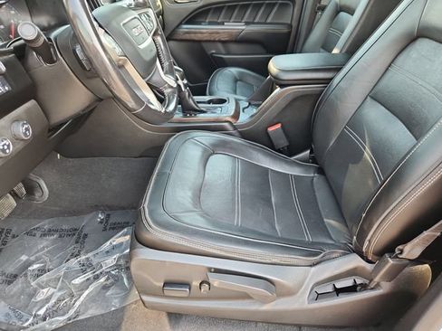 Used 2022 GMC Canyon Denali AWD/4WD image 7