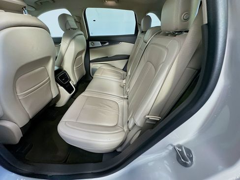 Used 2020 Lincoln Nautilus Reserve w/ Equipment Group 202A AWD/4WD image 24