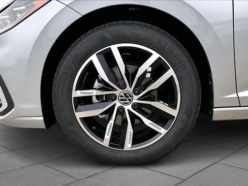 New 2026 Volkswagen Jetta SE image 11