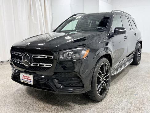 Used 2023 Mercedes-Benz GLS 580 4MATIC image 3