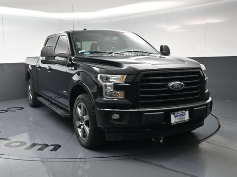 Used 2017 Ford F150 XLT w/ Equipment Group 302A Luxury AWD/4WD image 3