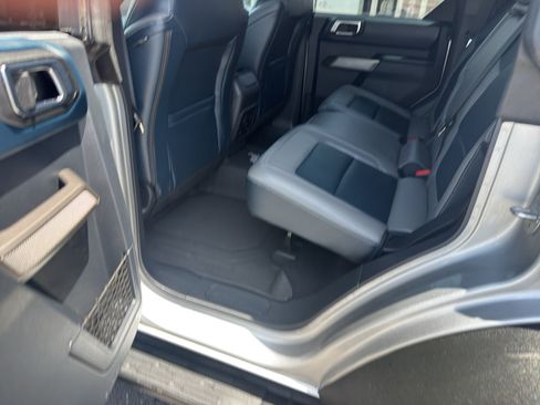 Used 2021 Ford Bronco Outer Banks w/ Sasquatch Package AWD/4WD image 17
