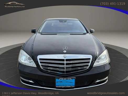 Used 2011 Mercedes-Benz S 550 4MATIC image 11