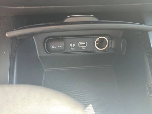Used 2020 Kia Sorento FWD V6 image 19