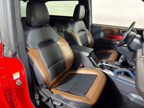 Used 2023 Ford Bronco Outer Banks image 14