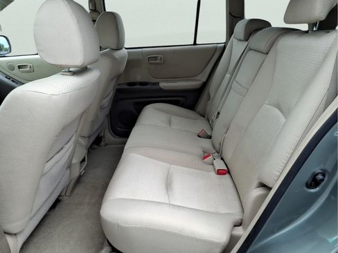 Used 2005 Toyota Highlander 2WD V6 image 12