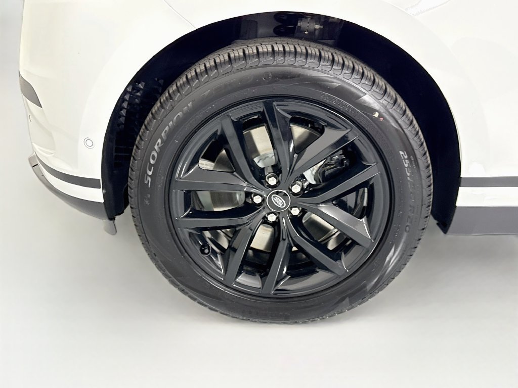 New 2026 Land Rover Range Rover Velar S AWD/4WD image 31