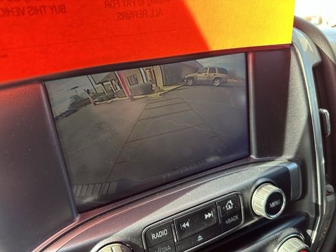 Used 2018 Chevrolet Silverado 1500 LT w/ Texas Edition image 28