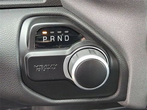 Used 2024 RAM 2500 Tradesman w/ Chrome Appearance Group image 9