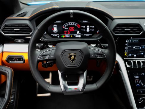 Used 2024 Lamborghini Urus S AWD/4WD image 44