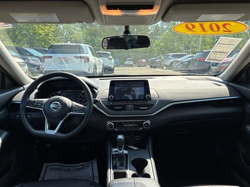 Used 2019 Nissan Altima 2.5 S FWD image 13