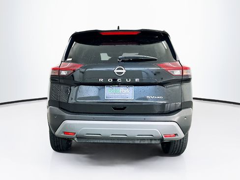 Used 2023 Nissan Rogue SV image 7