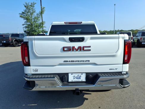 Used 2026 GMC Sierra 1500 SLT RWD image 4