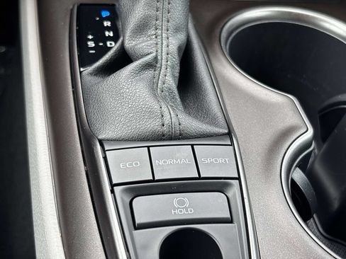 Used 2022 Toyota Camry SE AWD/4WD image 24