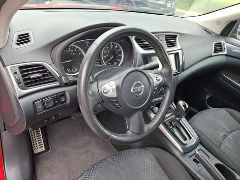 Used 2019 Nissan Sentra SR FWD image 10