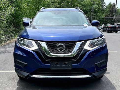 Used 2020 Nissan Rogue SV AWD/4WD image 2