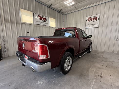 Used 2018 RAM 1500 Laramie AWD/4WD image 3