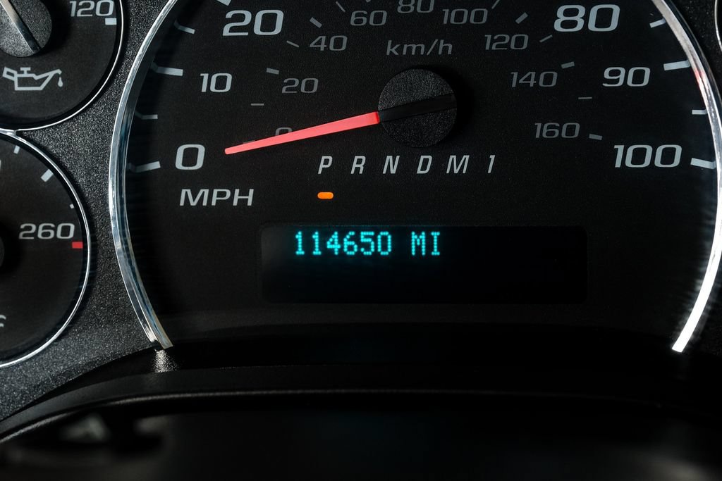 Used 2024 Chevrolet Express 2500 w/ Driver Convenience Package RWD image 13