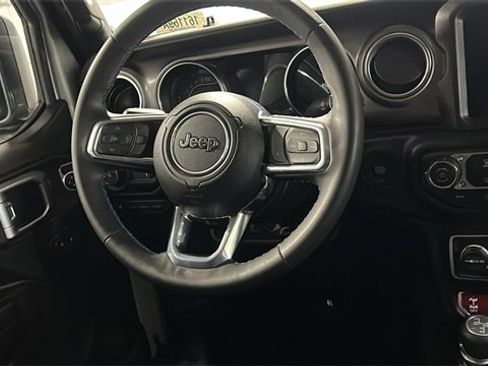 Used 2023 Jeep Wrangler Unlimited Rubicon 4xe image 16