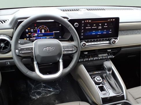 New 2026 Chevrolet Colorado ZR2 w/ Technology Package image 17