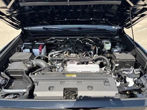 New 2026 Toyota Tacoma SR5 RWD image 10