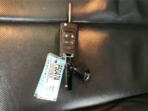 Used 2015 Chevrolet Equinox LTZ image 45