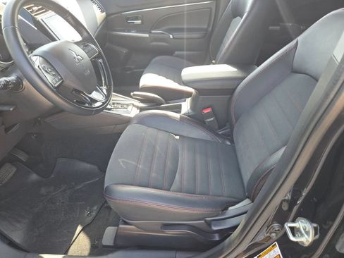 Used 2025 Mitsubishi Outlander Sport SE AWD/4WD image 14