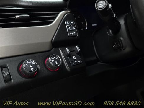 Used 2016 GMC Yukon Denali w/ Open Road Package AWD/4WD image 27