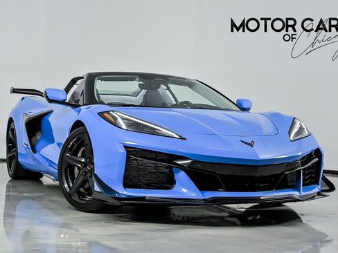 Used 2024 Chevrolet Corvette Z06 w/ Z07 Performance Package RWD image 1
