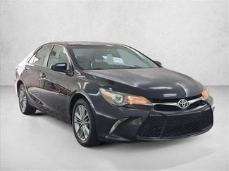 Used 2015 Toyota Camry SE FWD video 3