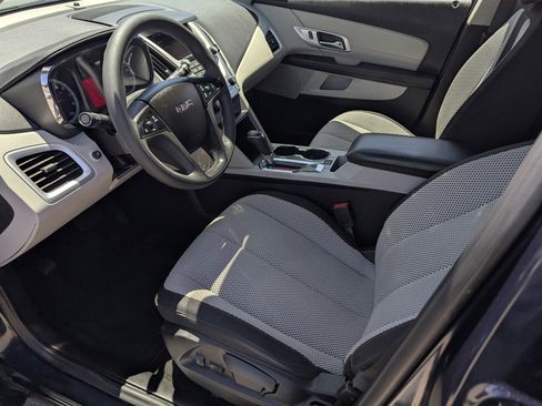 Used 2017 GMC Terrain SLE AWD/4WD image 9