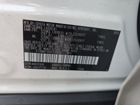 Used 2024 Toyota RAV4 XLE w/ Convenience Package image 36