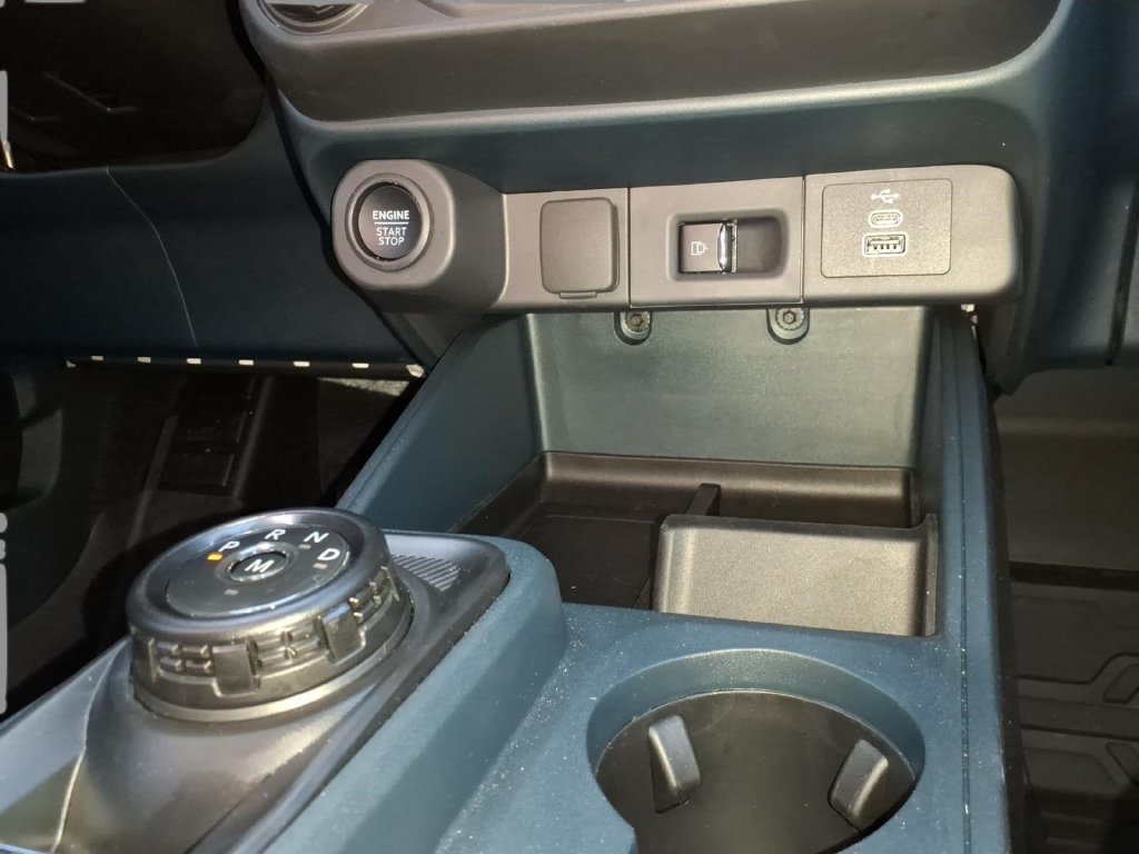 Used 2026 Ford Maverick Lobo AWD/4WD image 25