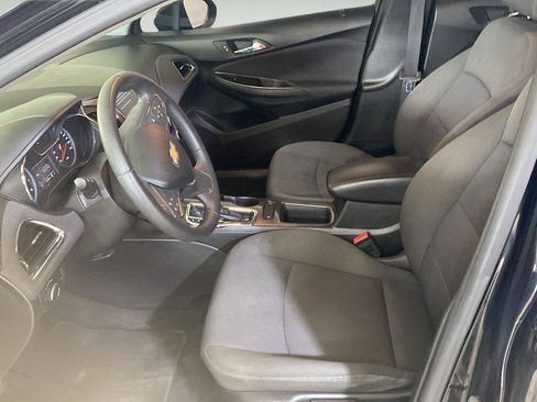 Used 2019 Chevrolet Cruze LT FWD image 10