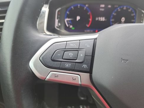 Used 2025 Volkswagen Jetta SEL FWD image 16