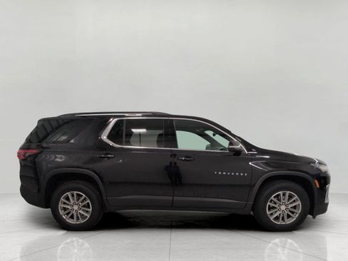 Used 2023 Chevrolet Traverse LT w/ Rear Camera Mirror Package AWD/4WD image 11