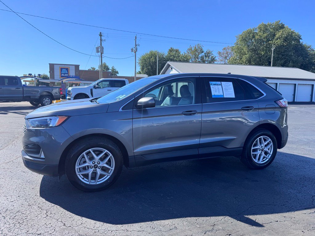 Used 2024 Ford Edge SEL w/ Convenience Package AWD/4WD image 2