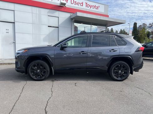 Used 2024 Toyota RAV4 XSE w/ Advanced Technology Package image 7