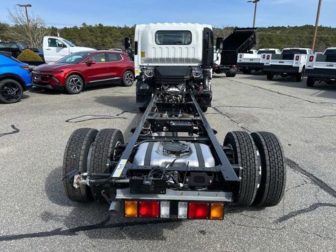 New 2025 Chevrolet Low Cab Forward 5500HG RWD image 4