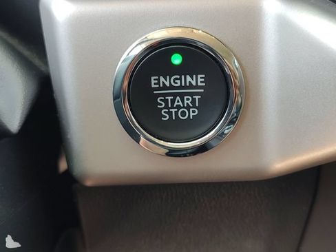 Used 2023 Ford Expedition XLT RWD image 19