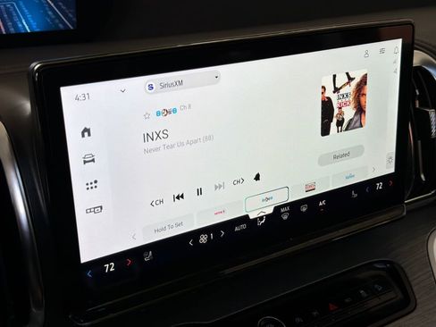 Used 2025 Ford Expedition Platinum image 9