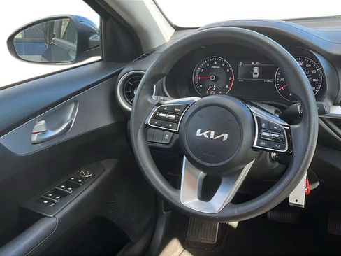 Used 2023 Kia Forte LXS image 27