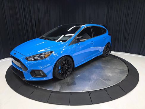 Used 2018 Ford Focus RS AWD/4WD image 9