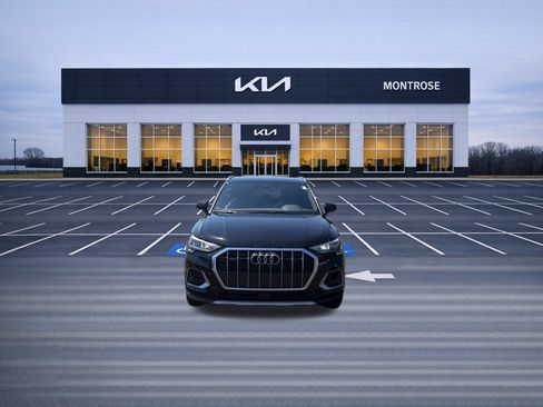 Used 2022 Audi Q3 2.0T Premium AWD/4WD image 2