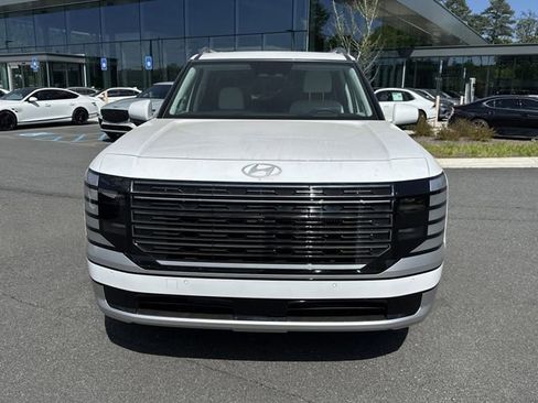 New 2026 Hyundai Palisade Calligraphy FWD image 2
