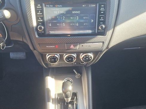 Used 2025 Mitsubishi Outlander Sport AWD image 14