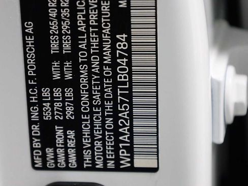 Certified 2026 Porsche Macan AWD/4WD image 43