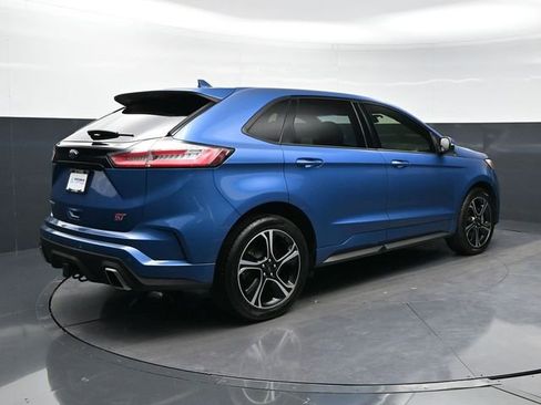 Used 2019 Ford Edge ST w/ Convenience Package image 5